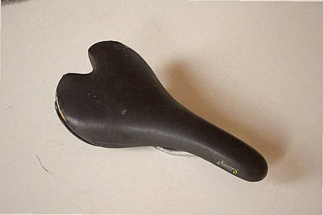 140mm Fizik Aliante S Carbon Magnesium Road saddle Gray