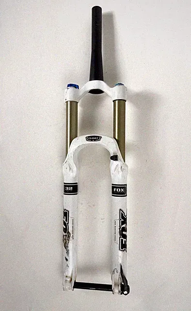Fox Float 32 RL 150mm travel 26” air suspension Fork 15x100 QR Axle Tapered MTB