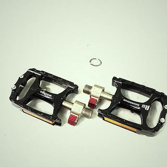 WELLGO M-138 Detachable Flat Pedal Used Minimal Signs of Use